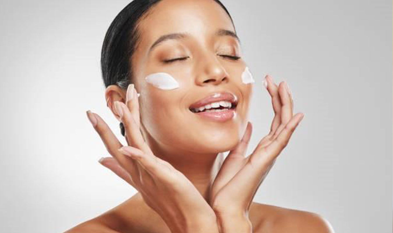 Can we directly apply sunscreen on the face?